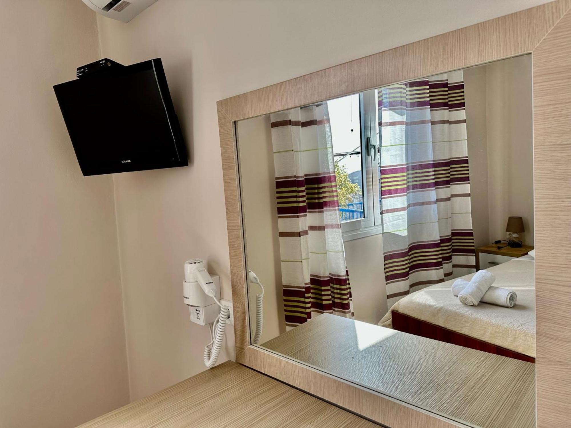 Villa Ksanthi Himare Ngoại thất bức ảnh
